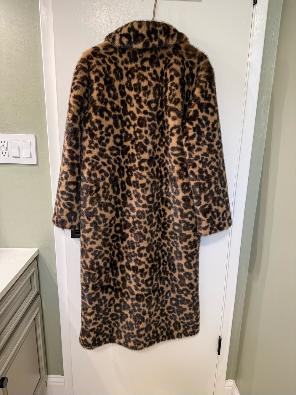 Abercrombie & Fitch Leopard Print Faux Fur Long Coat - Picture 6 of 7